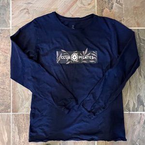 100% cotton soft distressed long-sleeved t-shirt size Small